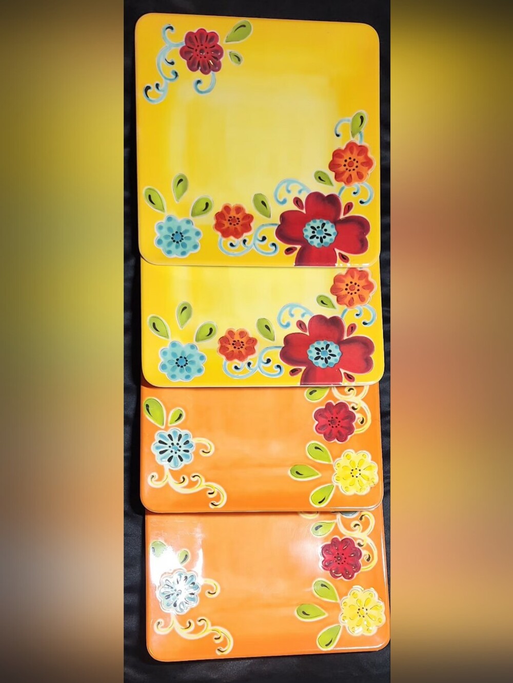 4 Laurie Gates Large Melamine Tropical Floral Embossed Dinner Plates (READ)